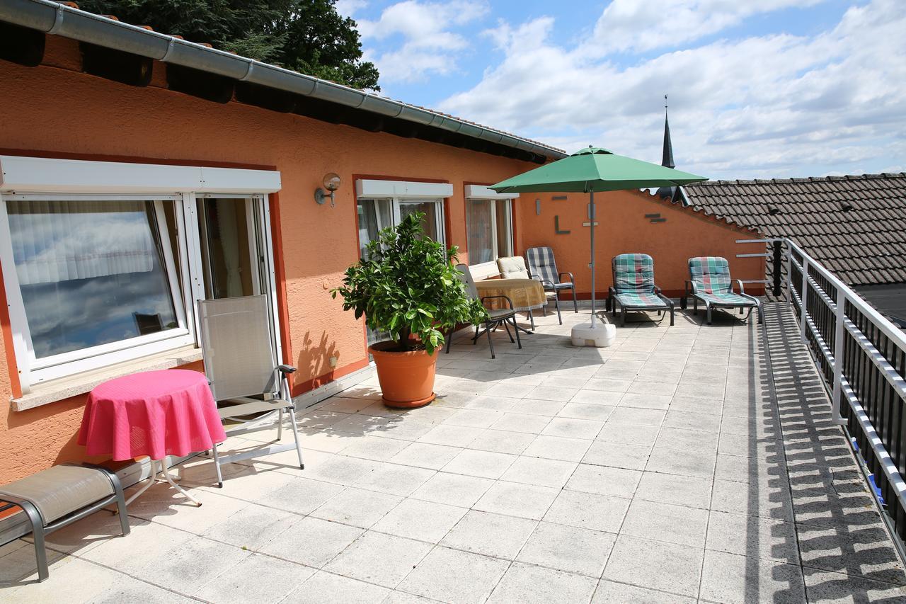 Pension Weinberg Mit Landhaus Nizza Gleisweiler Kültér fotó