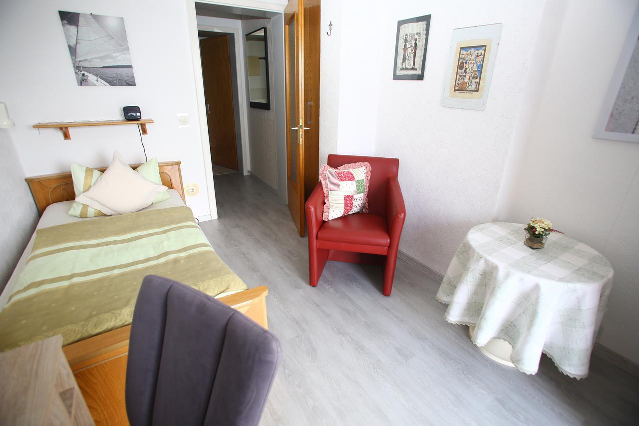 Pension Weinberg Mit Landhaus Nizza Gleisweiler Kültér fotó